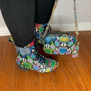 Multicolor snake skin bundle